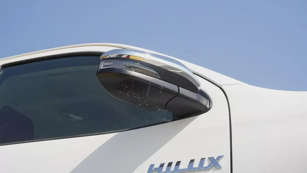 Toyota Hilux 2026 Double Cab GL GCC Specs-5-5