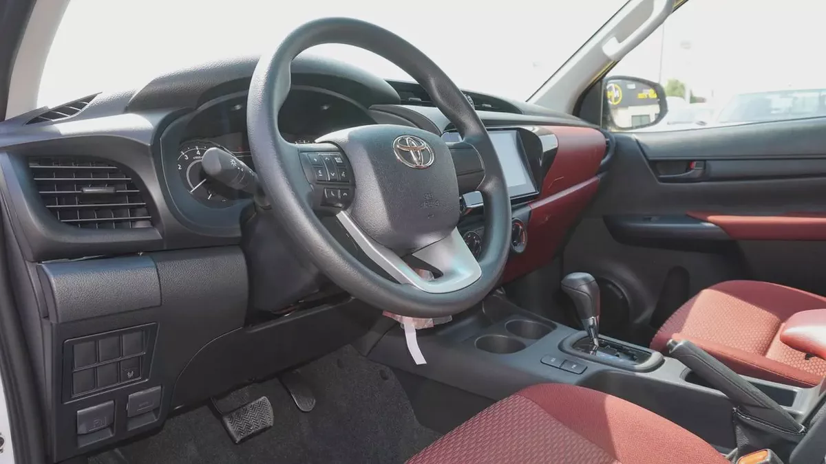 Toyota Hilux 2026 Double Cab GL GCC Specs-8-8