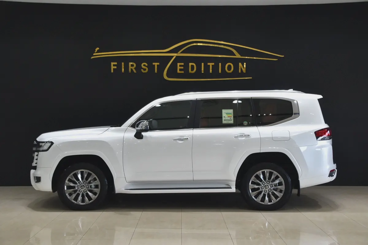 Toyota Land Cruiser VXR 2022 GCC Specs l No paint l No accident-2-2
