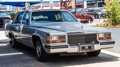 Cadillac Brougham 5.0 L-0