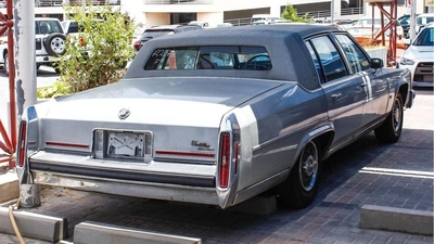 Cadillac Brougham 5.0 L-13