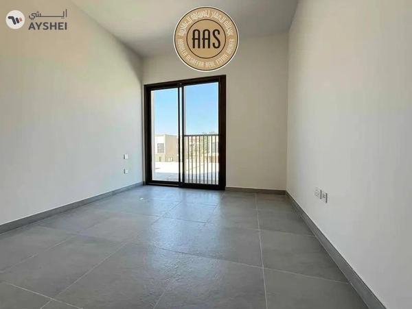 Brand New Ready To Move 3Bed Townhouse Villa For Rent in Villanova