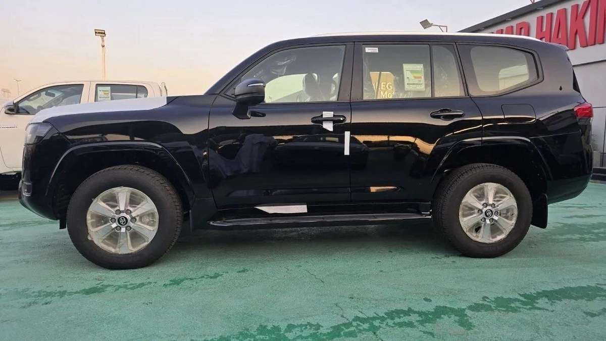 Toyota Land Cruiser GXR 4000 CC 2025 MODEL-9-9
