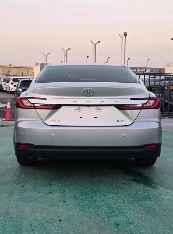 Toyota Camry E 2.5L