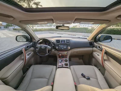 2010 Toyota Highlander Limited | American Specs | Well Maintained Car Full Option With Low KM-13