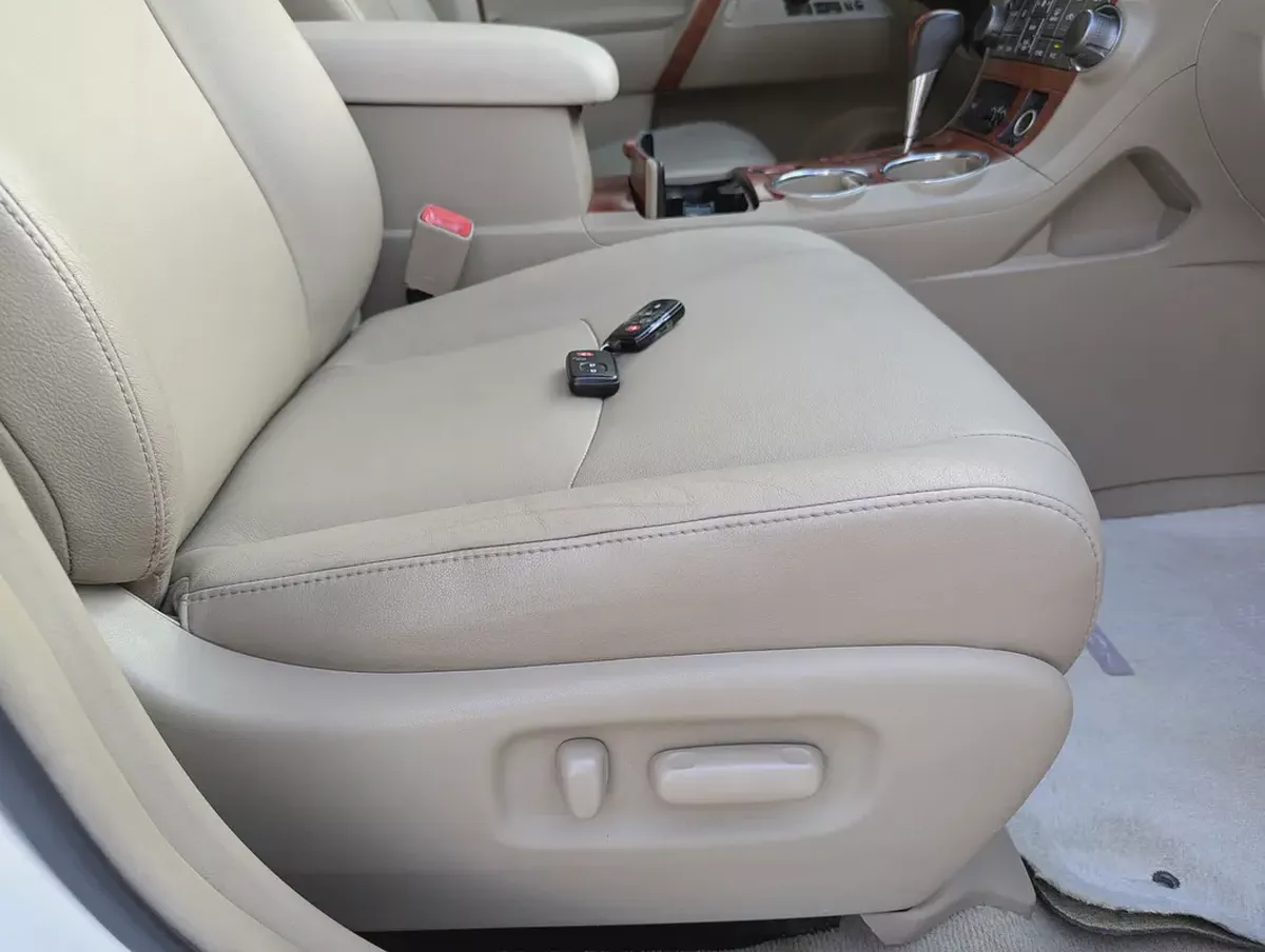 2010 Toyota Highlander Limited | American Specs | Well Maintained Car Full Option With Low KM-11-11