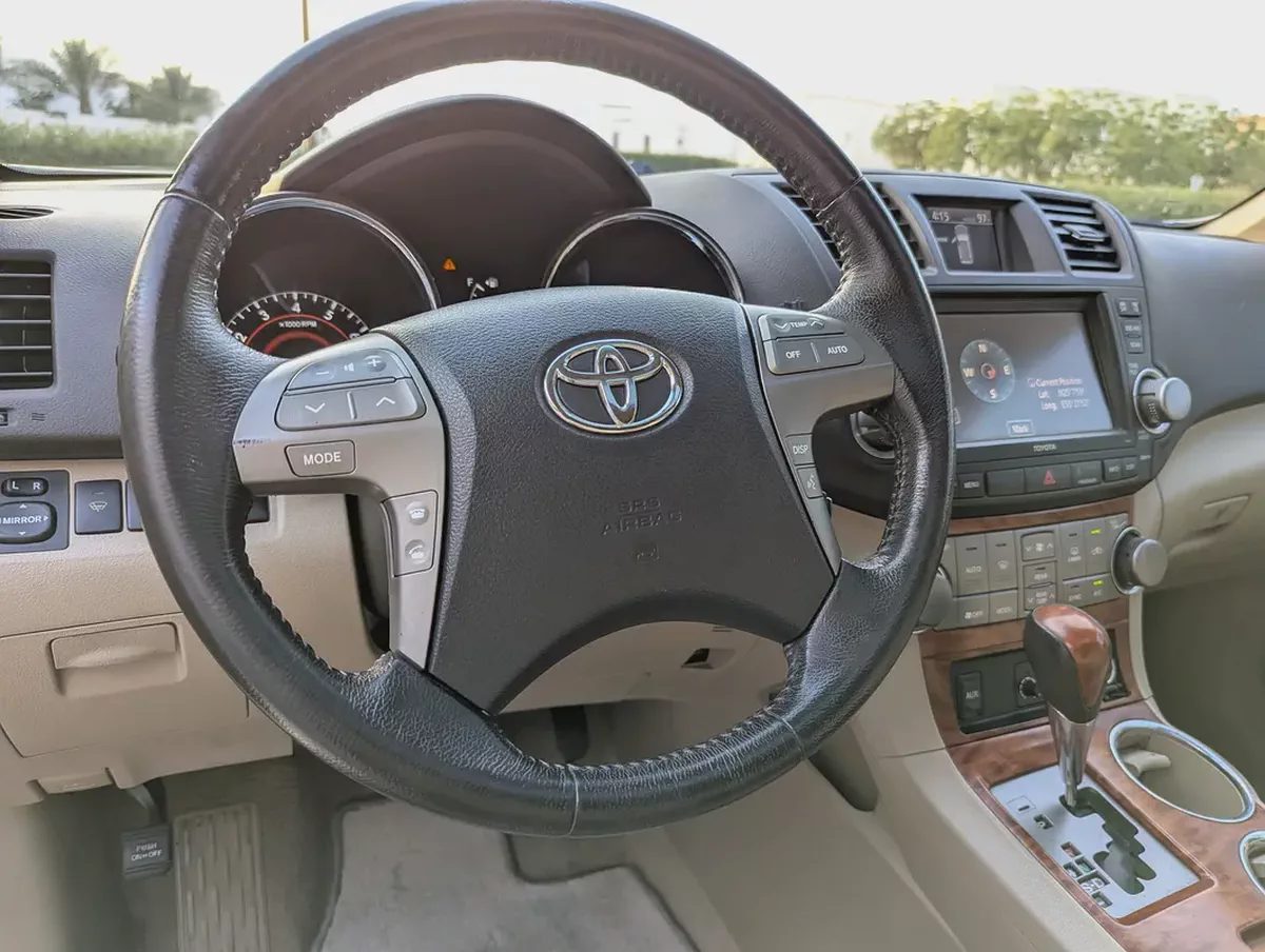 2010 Toyota Highlander Limited | American Specs | Well Maintained Car Full Option With Low KM-12-12