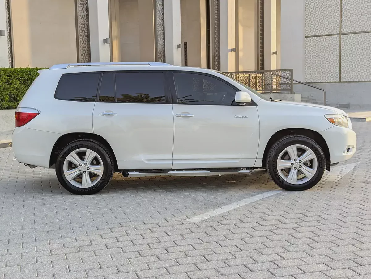 2010 Toyota Highlander Limited | American Specs | Well Maintained Car Full Option With Low KM-18-18