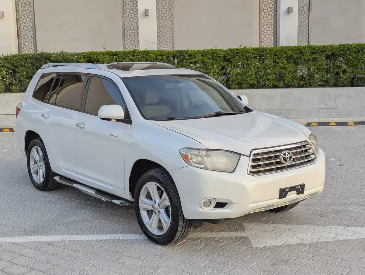 2010 Toyota Highlander Limited | American Specs | Well Maintained Car Full Option With Low KM-3-3