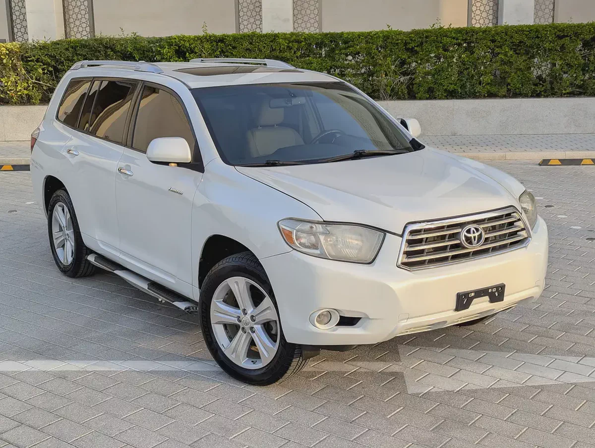 2010 Toyota Highlander Limited | American Specs | Well Maintained Car Full Option With Low KM-4-4