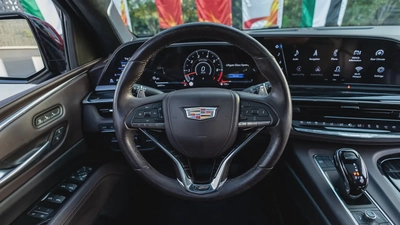 Cadillac Escalade 2023-7