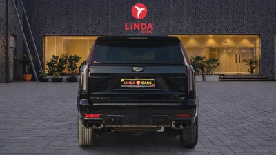 Cadillac Escalade 2023-8
