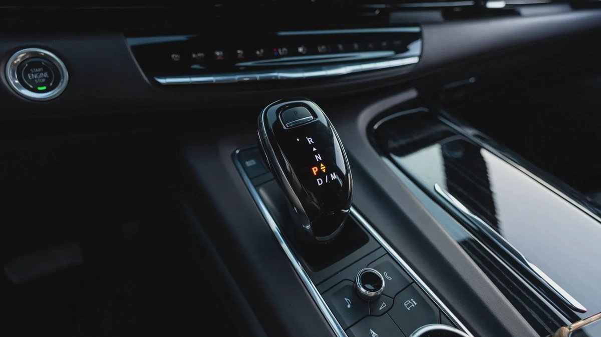 Cadillac Escalade 2023-3-3