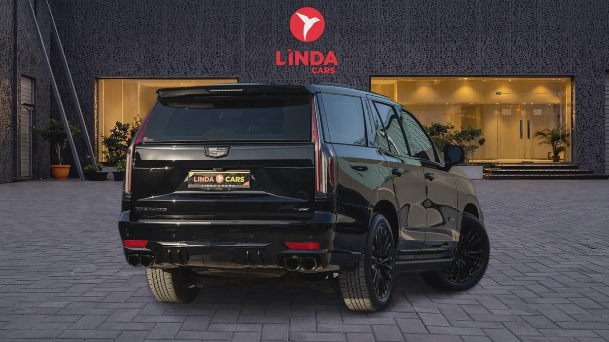 Cadillac Escalade 2023-11-11