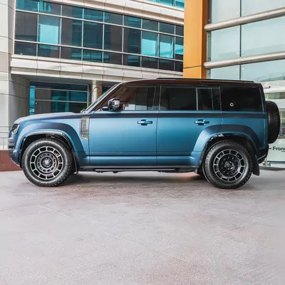 Land Rover Defender OCTA ( CARBON EDITION ) GCC BRAND NEW WITH WARRANTY-4