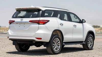 Toyota Fortuner TOYTA FORTUNER 2.8 DIESEL FULL PTION AT 4X4-2