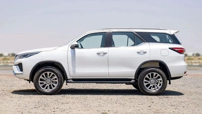 Toyota Fortuner TOYTA FORTUNER 2.8 DIESEL FULL PTION AT 4X4-1