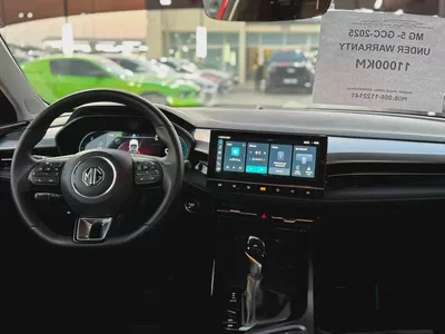 (2025) MG 5 // GCC // UNDER WARRANTY 6 YEARS // ORIGINAL PAINT//EXCELLENT CONDITION-9