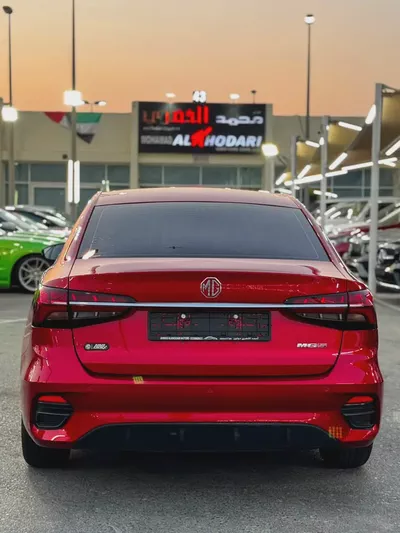 (2025) MG 5 // GCC // UNDER WARRANTY 6 YEARS // ORIGINAL PAINT//EXCELLENT CONDITION-4