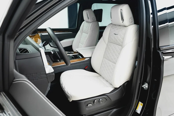 2025 CADILLAC ESCALADE 600 PLATINUM SPORT | GCC MAIN DEALER WARRANTY AND SERVICE| AKG PREMIUM AUDIO