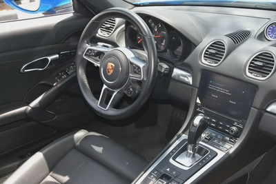 2022 ll Porches Boxster ll 718 ll V6 ll Full option-9