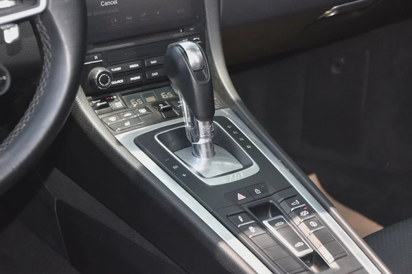 2022 ll Porches Boxster ll 718 ll V6 ll Full option