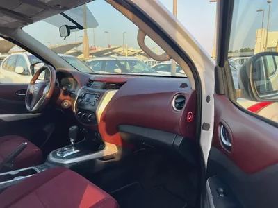 2020 Nissan Navara | 4X4 | Full Automatic | Low mileage | GCC | Clean | Ref#1158-9