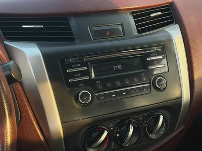 2020 Nissan Navara | 4X4 | Full Automatic | Low mileage | GCC | Clean | Ref#1158-15