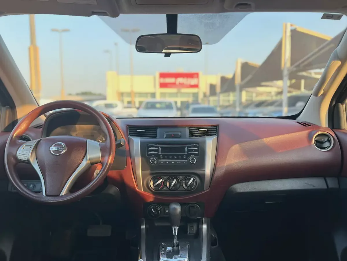 2020 Nissan Navara | 4X4 | Full Automatic | Low mileage | GCC | Clean | Ref#1158-6-6