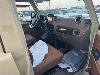 Toyota Land Cruiser Pick Up 2.8L DIESEL AUTOMATIC DOUBLE CABIN FULL OPTION 2024 GCC-5