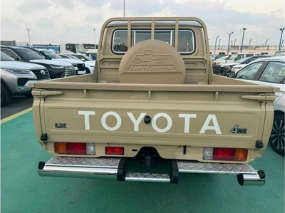 Toyota Land Cruiser Pick Up 2.8L DIESEL AUTOMATIC DOUBLE CABIN FULL OPTION 2024 GCC-9