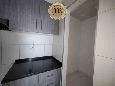 No Commission| Exclusive Offer | Unfurnished Apartment | Higher Floor-1