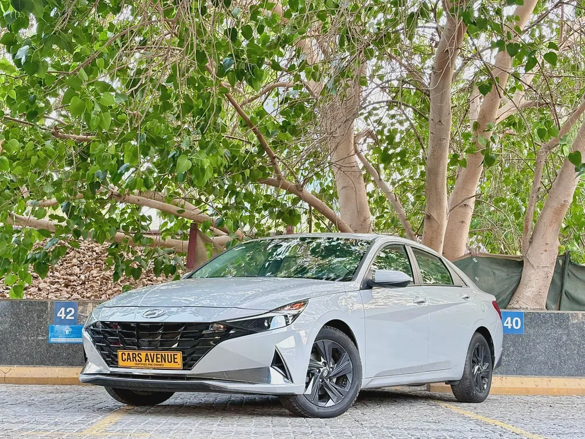 2022 Hyundai Elantra GLS | Canadian Specs | Well Maintained