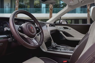 2,037 P.M |  HS7 Flagship | 0% Downpayment | Hongqi Warranty and Service!-8