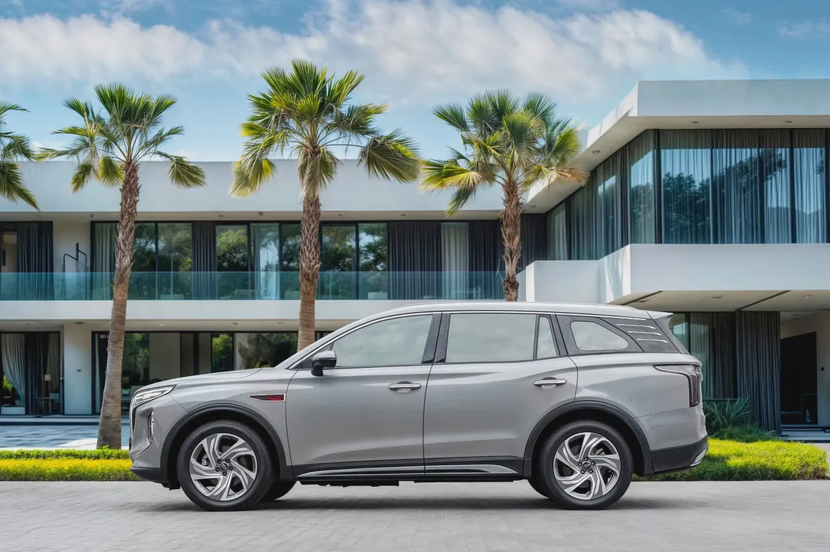 2,037 P.M |  HS7 Flagship | 0% Downpayment | Hongqi Warranty and Service!-1-1