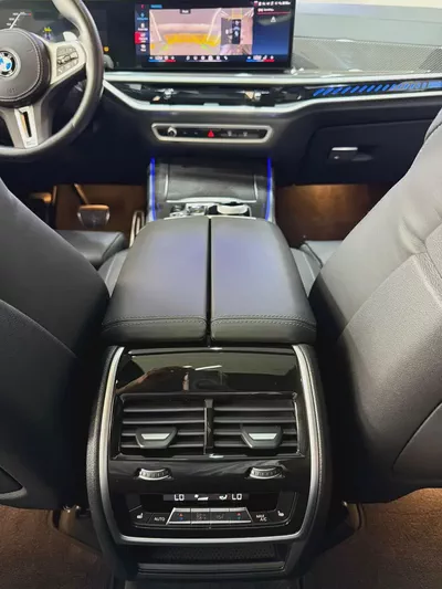 2024 - BMW X5 M60i - 4.4L V8 Twin-Turbo-13