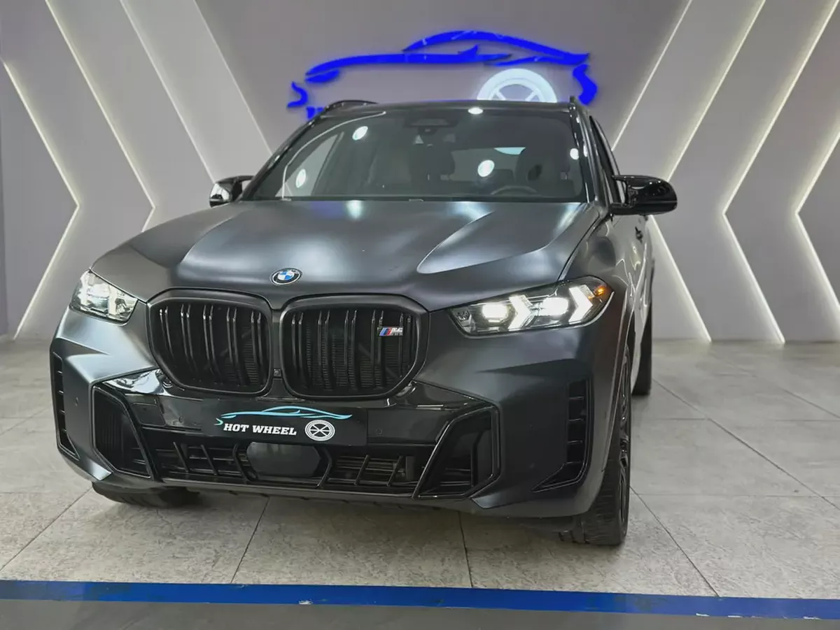 2024 - BMW X5 M60i - 4.4L V8 Twin-Turbo
