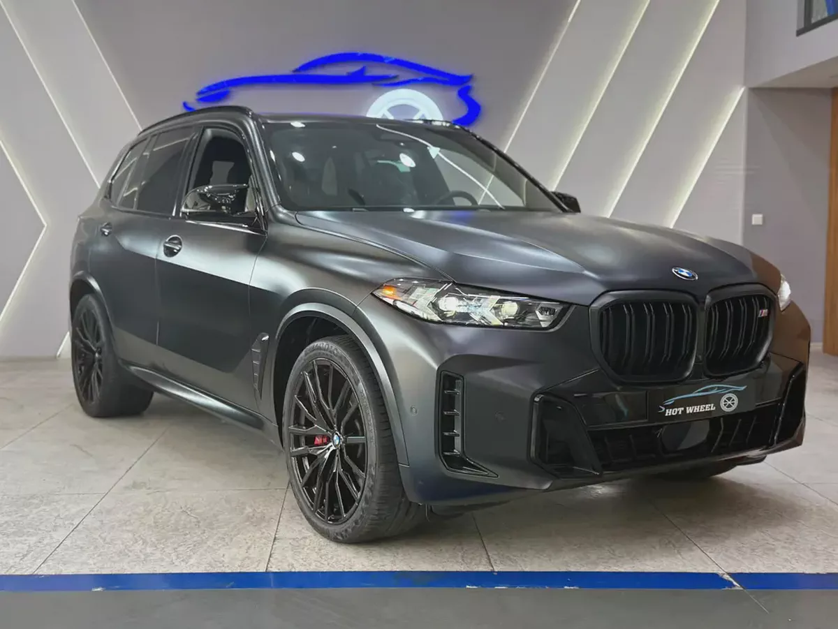 2024 - BMW X5 M60i - 4.4L V8 Twin-Turbo-1-1
