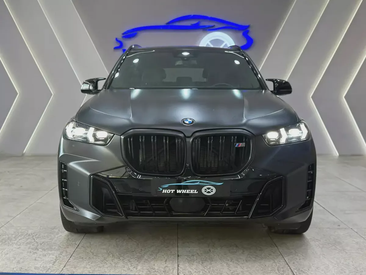 2024 - BMW X5 M60i - 4.4L V8 Twin-Turbo-2-2