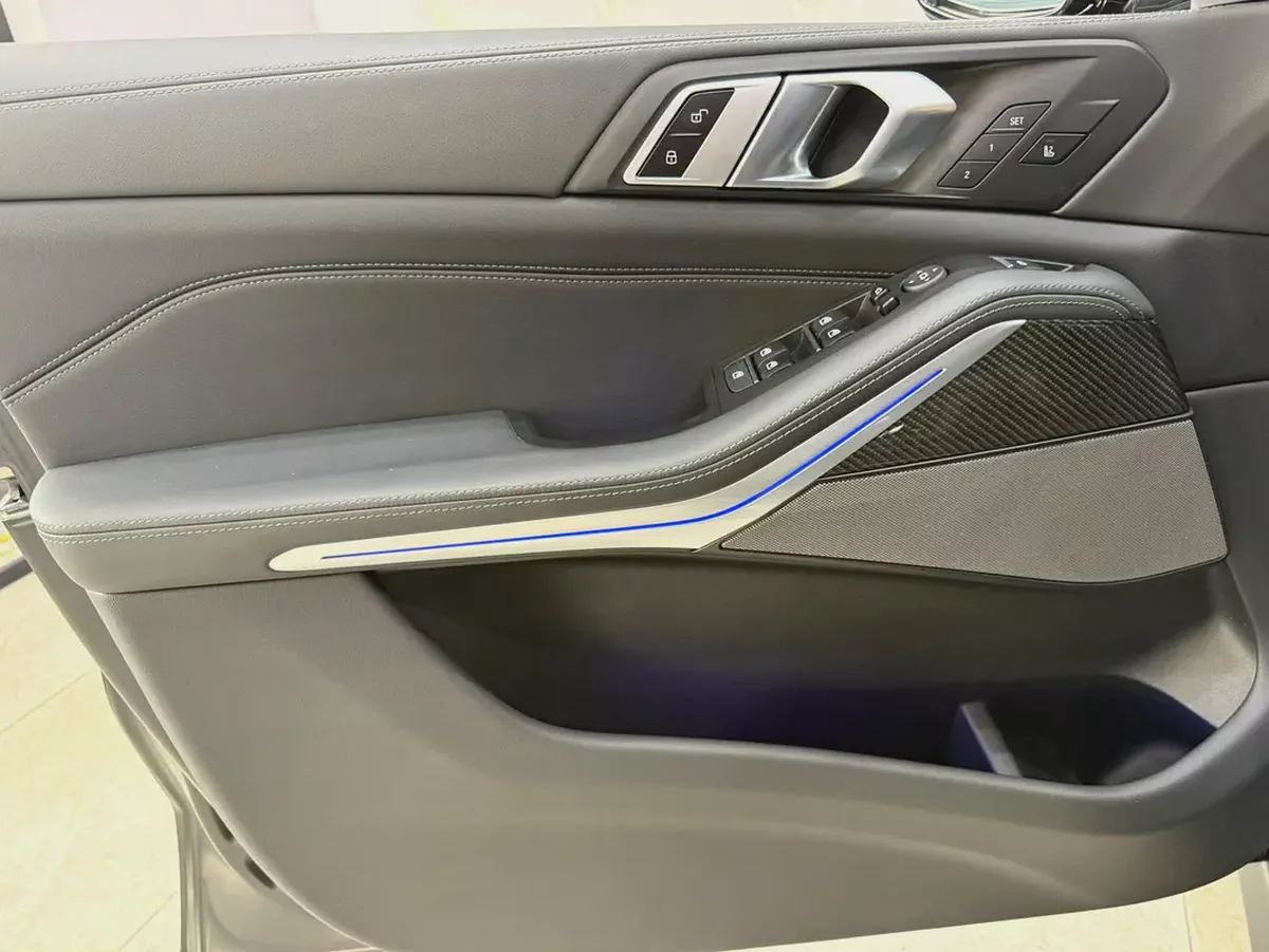 2024 - BMW X5 M60i - 4.4L V8 Twin-Turbo-7-7