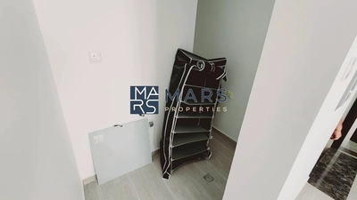 🌟 Discover Luxury Living in Al Tai with This Stunning 5-Bedroom Villa for Rent-11