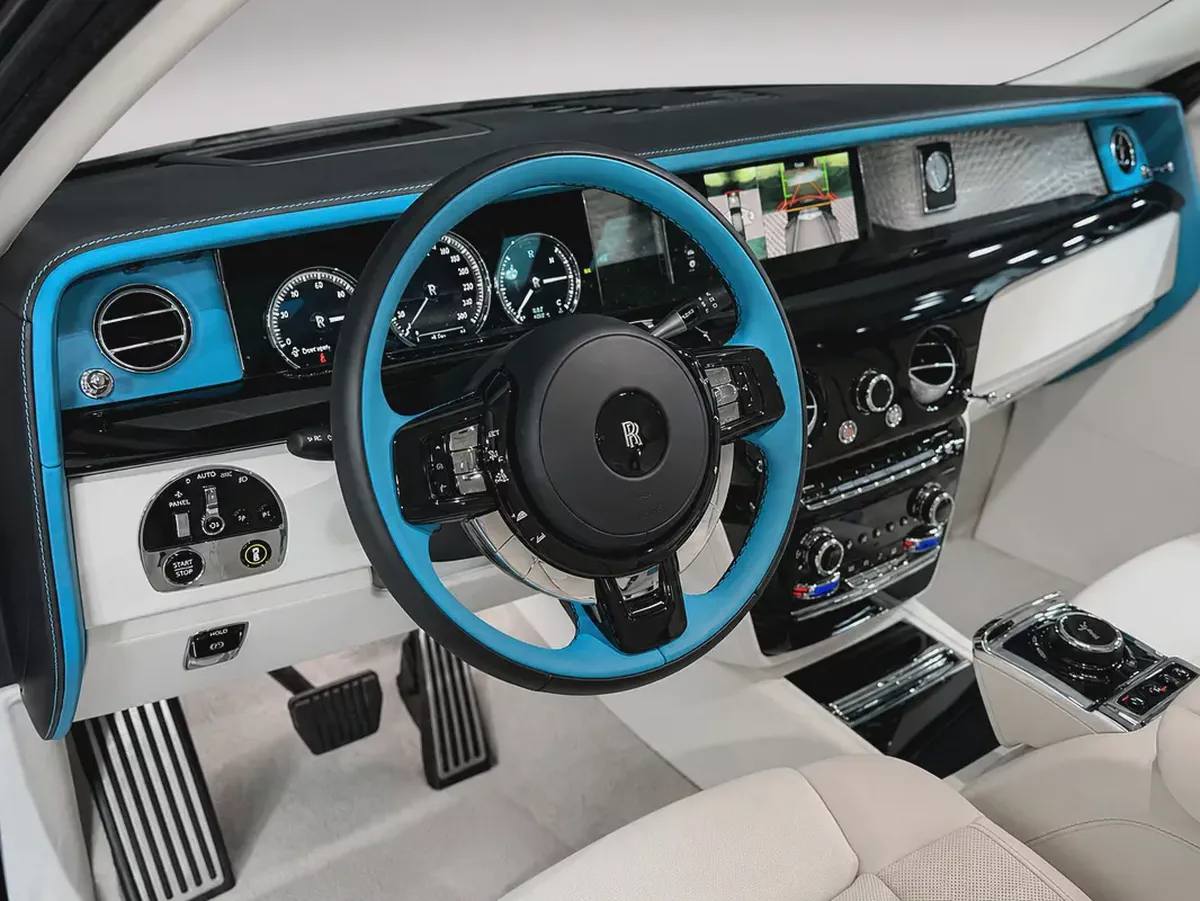 Rolls-Royce Phantom Standard 2024 European Specs-10-10
