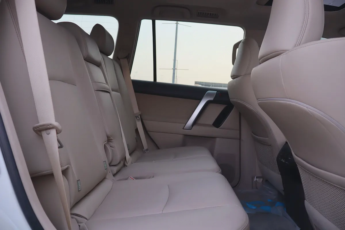 Toyota Land Cruiser Prado TXL - Model 2022 - GCC Specs - Original Paint-8-8