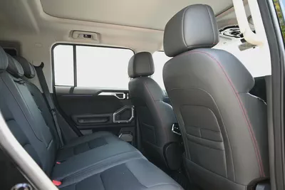 0% DP - LOW KM - 5 YEARS WARRANTY - DEFENDER KIT - JETOUR T2 LUXURY+-17
