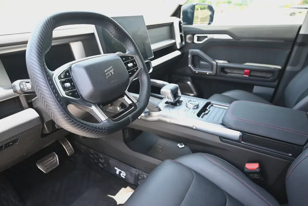 0% DP - LOW KM - 5 YEARS WARRANTY - DEFENDER KIT - JETOUR T2 LUXURY+-10-10
