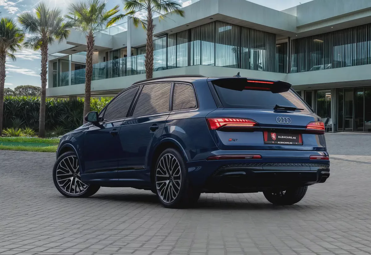 4,857 P.M | 0% Downpayment | Audi Q7 S-Line| AUDI Warranty!-3-3