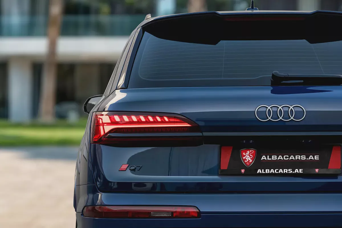 4,857 P.M | 0% Downpayment | Audi Q7 S-Line| AUDI Warranty!-4-4