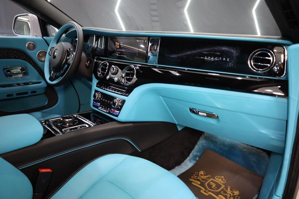 Rolls-Royce Spectre 2024