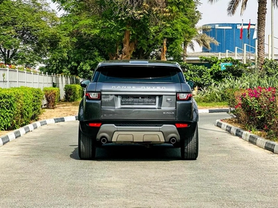 LAND ROVER EVOQUE GCC VERY CLEAN 2016-9