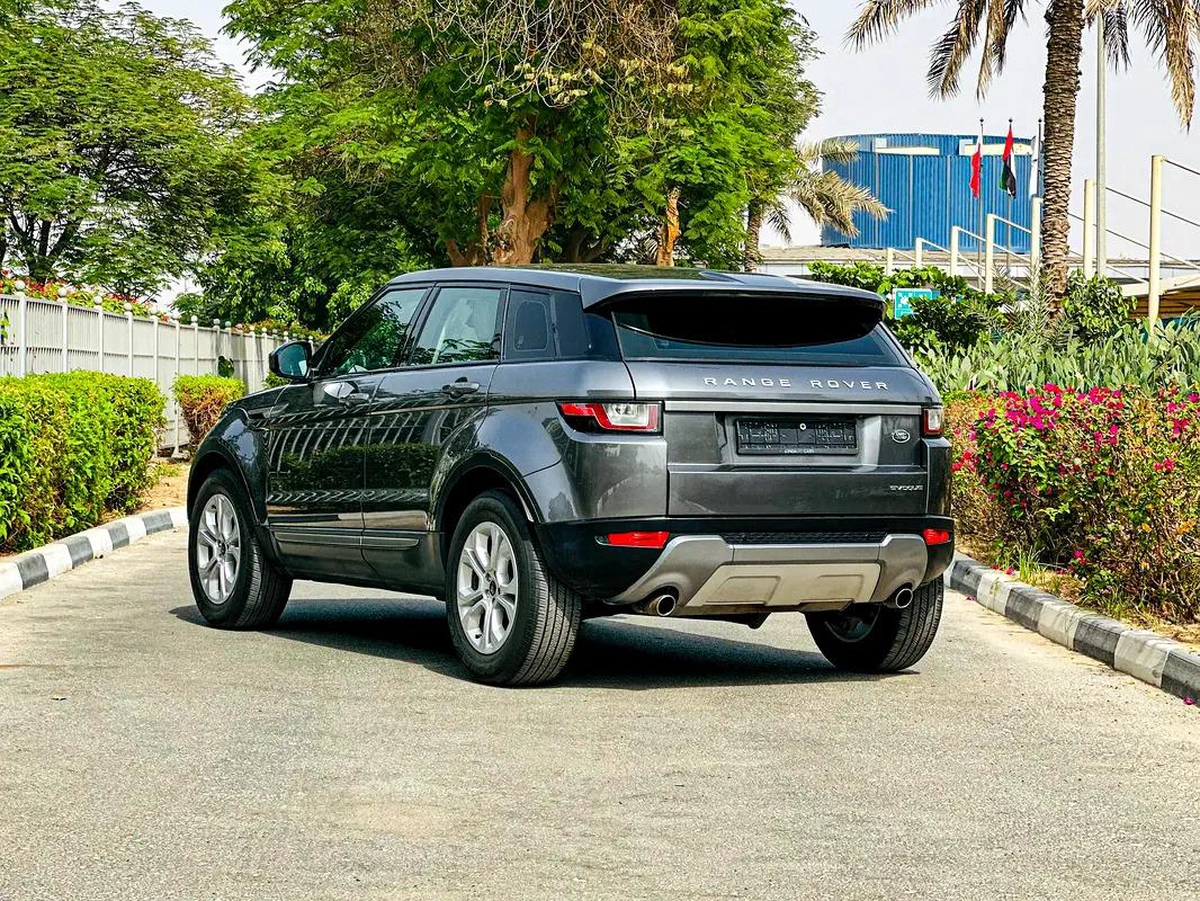 LAND ROVER EVOQUE GCC VERY CLEAN 2016-7-7